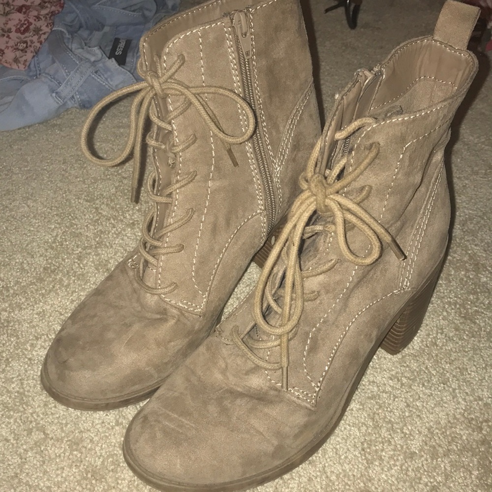 Cute tie up booties